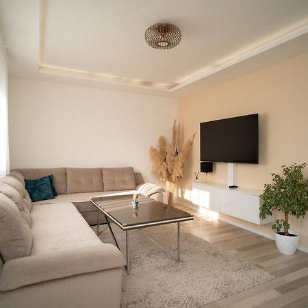 Skywalk House Villa Mostar Bagian luar foto