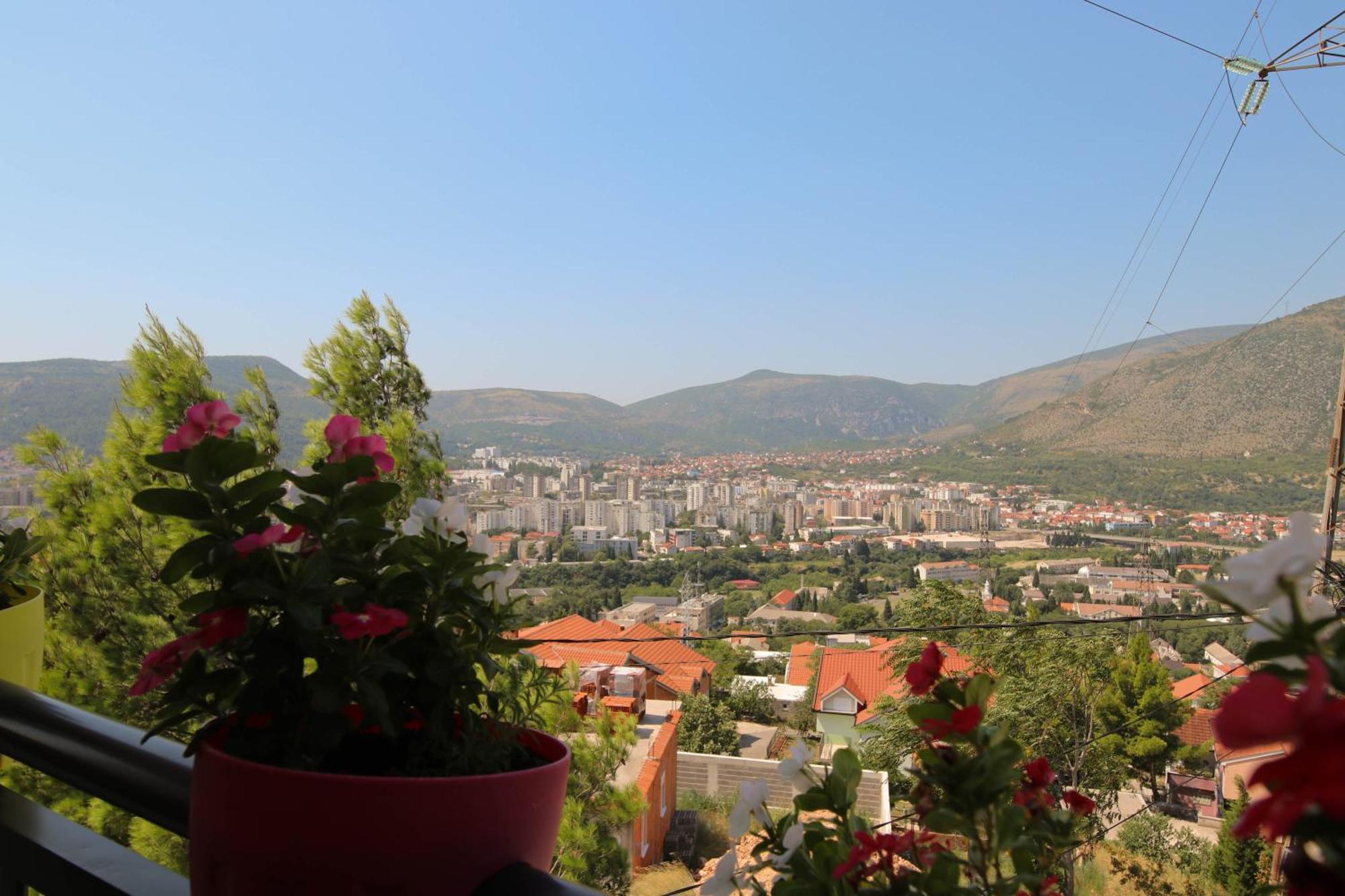 Skywalk House Villa Mostar Bagian luar foto