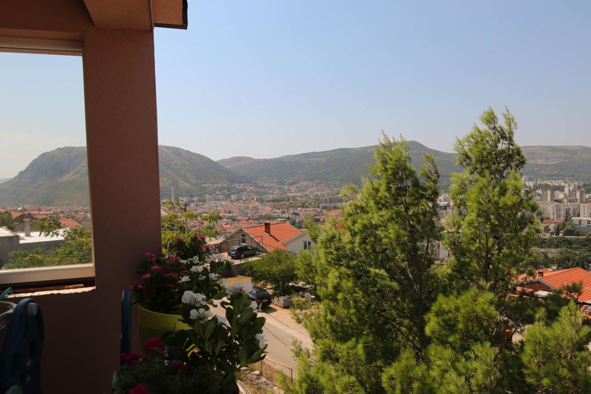 Skywalk House Villa Mostar Bagian luar foto