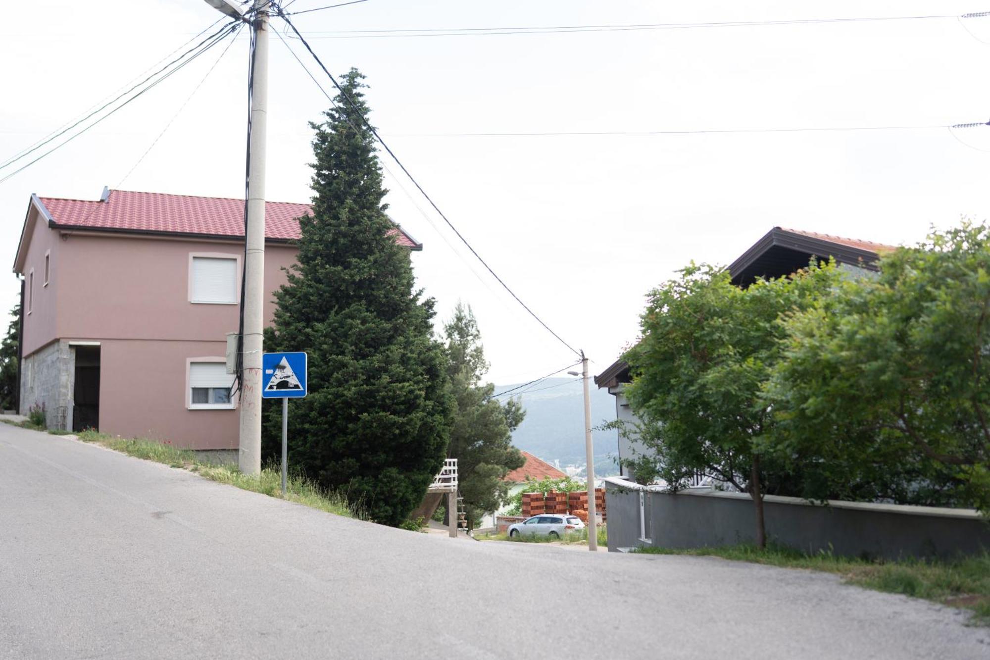 Skywalk House Villa Mostar Bagian luar foto