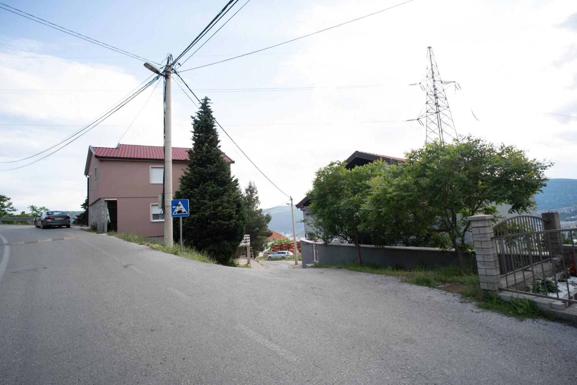 Skywalk House Villa Mostar Bagian luar foto