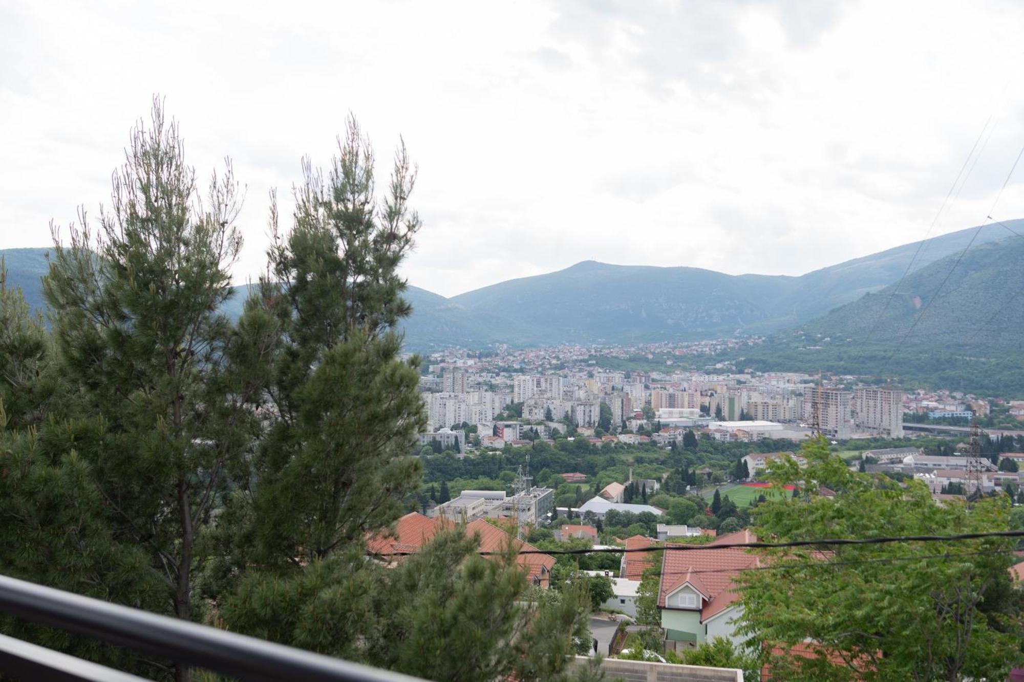 Skywalk House Villa Mostar Bagian luar foto